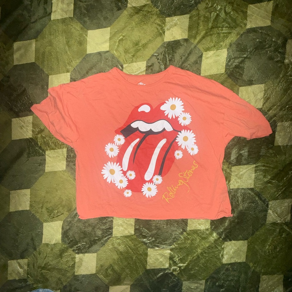 Rolling Stones Tongue with Daisies Coral Pink Graphic Tee